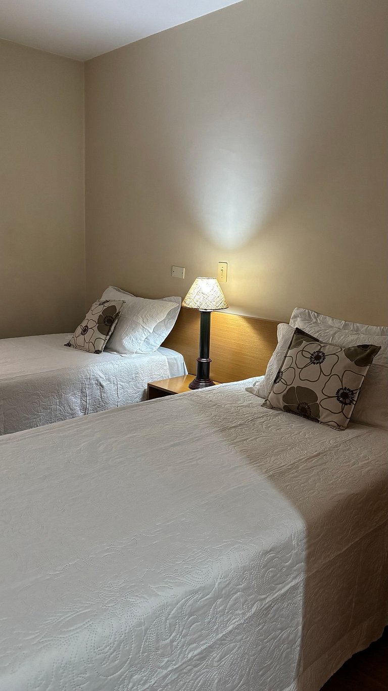 Apartamento Superior com duas camas de solteiro